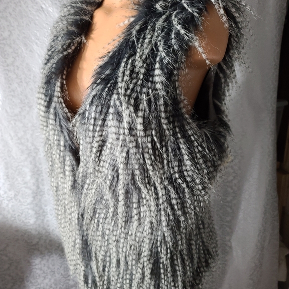 Fringe vest gray large @35 - Picture 6 of 8